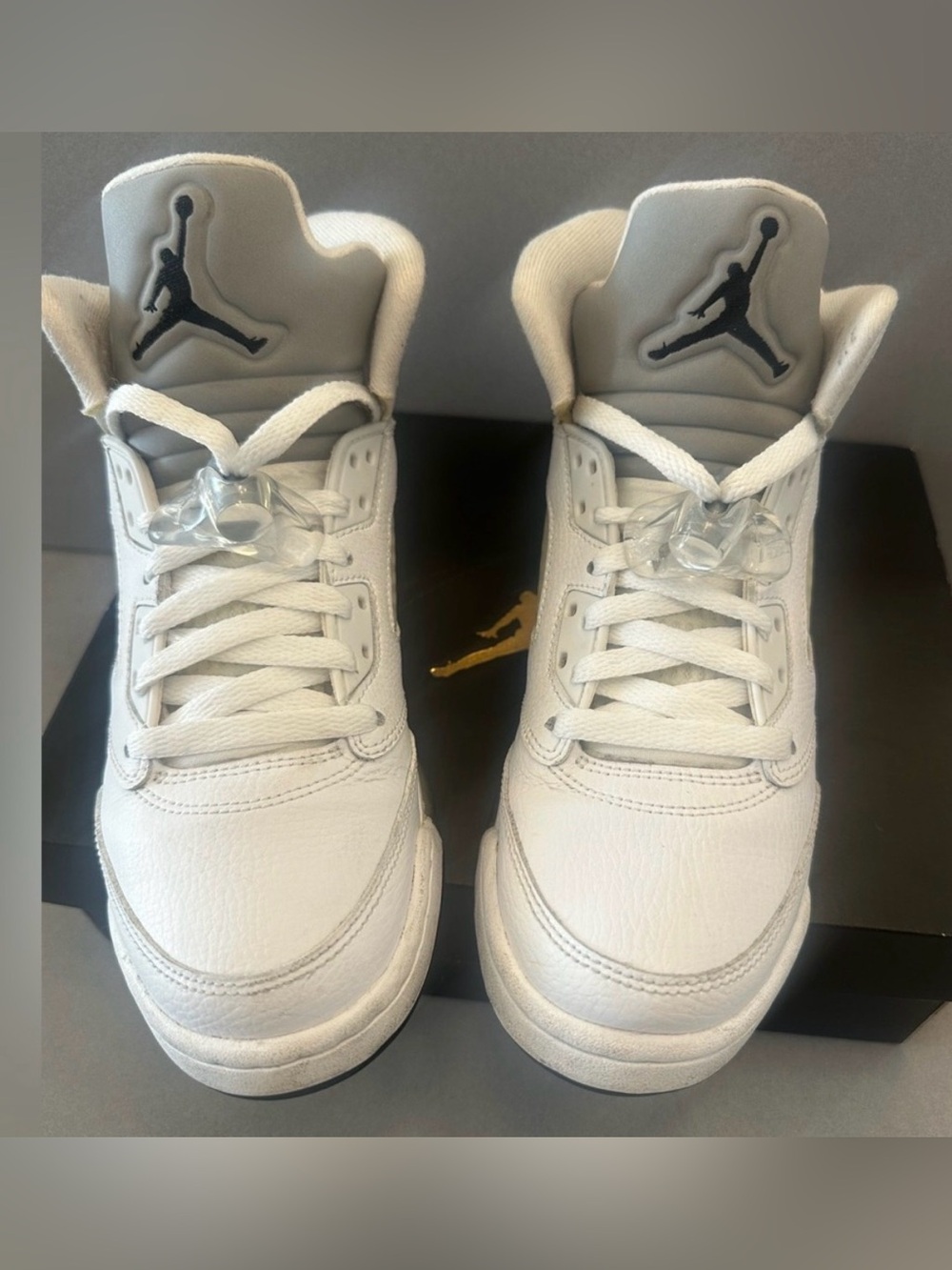 Nike Air Jordan 5 Retro GS White Metallic Silver 6Y Women 7.5 Jumpman Logo w Box